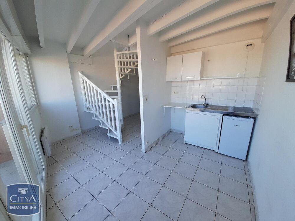 EXCLUSIVITÉ - APPARTEMENT 2 PIÈCES AVEC BALCON En locati....