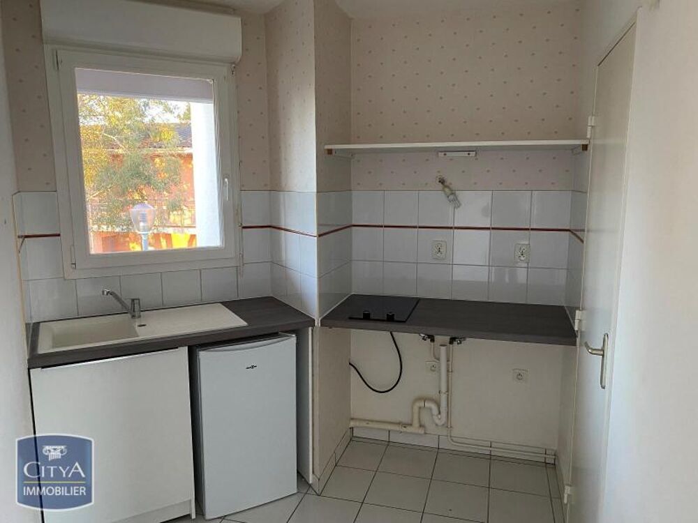 location Appartement - 2 pièce(s) - 54 m² Exireuil (79400)