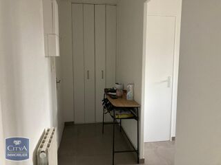  Appartement à louer 2 pièces 45 m²