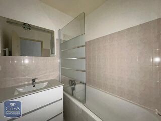  Appartement à louer 2 pièces 33 m²