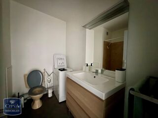  Appartement à louer 1 pièce 28 m²