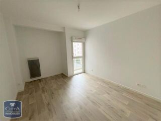  Appartement à louer 3 pièces 66 m²
