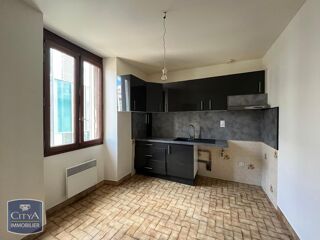  Appartement à louer 4 pièces 86 m²