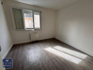  Appartement à louer 3 pièces 60 m²