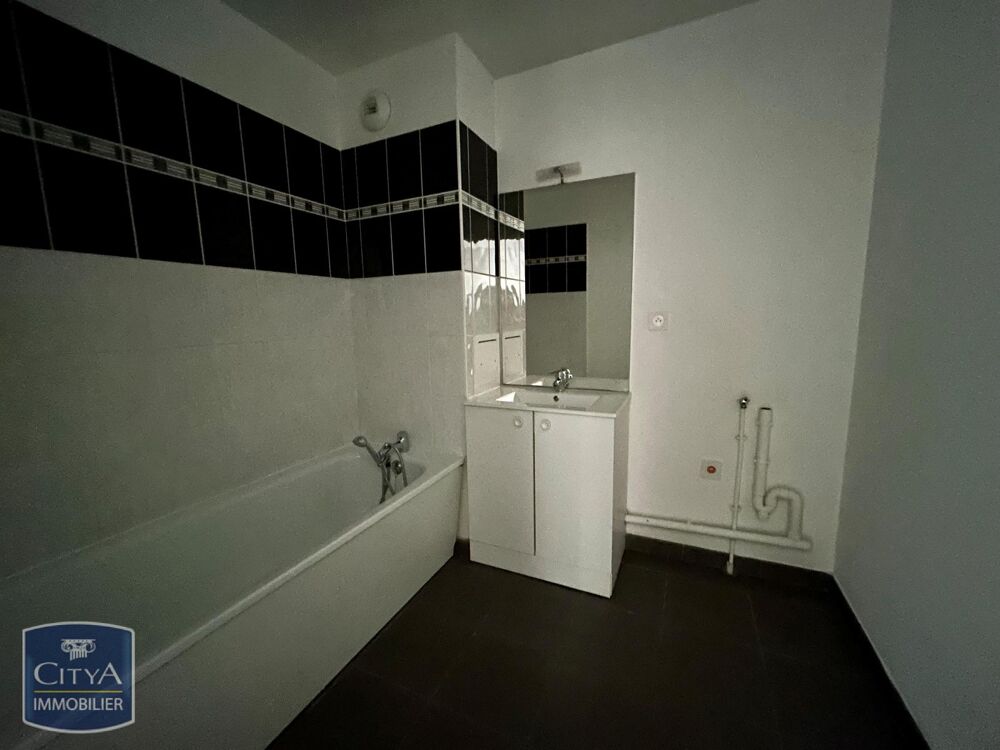 location Appartement - 2 pièce(s) - 45 m² Louvroil (59720)