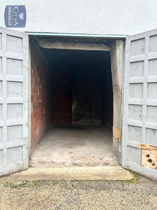  Parking / Garage � louer 