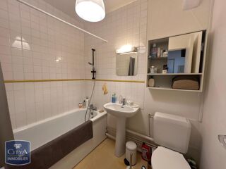  Appartement à louer 2 pièces 45 m²