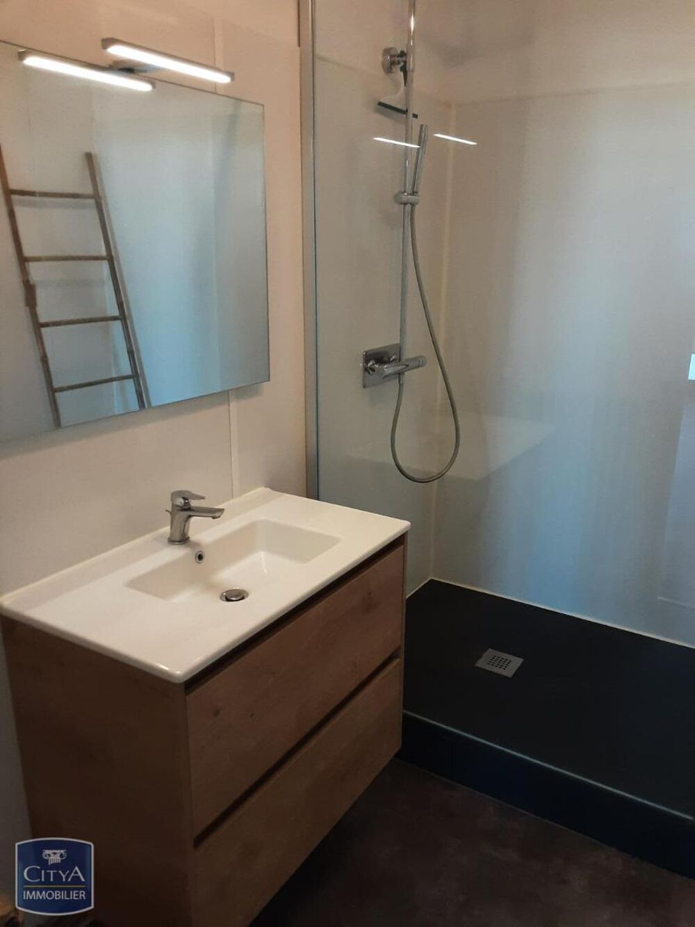 À LOUER : Découvrez cet appartement T2 idéalement situé ....