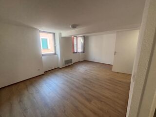  Appartement à louer 1 pièce 28 m²