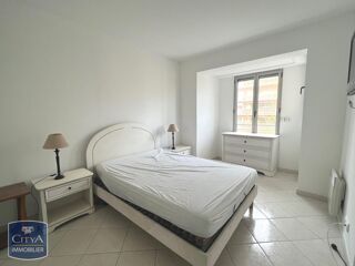 Appartement à louer 2 pièces 47 m²