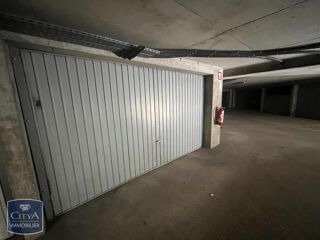  Parking / Garage � louer 