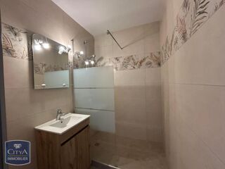  Appartement à louer 2 pièces 32 m²