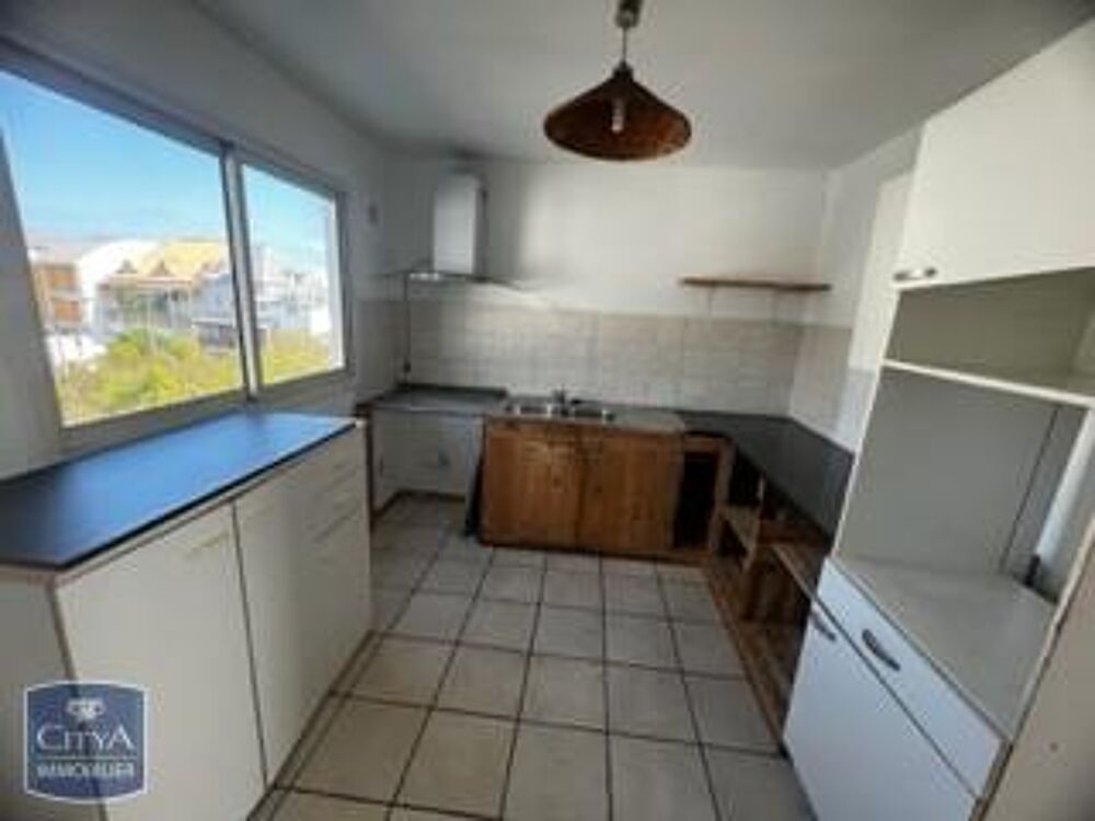 location Appartement - 3 pièce(s) - 78 m² Saint-Denis (97400)