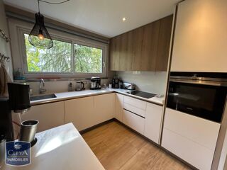  Appartement à louer 4 pièces 91 m²