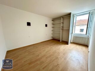  Maison à louer 4 pièces 115 m²