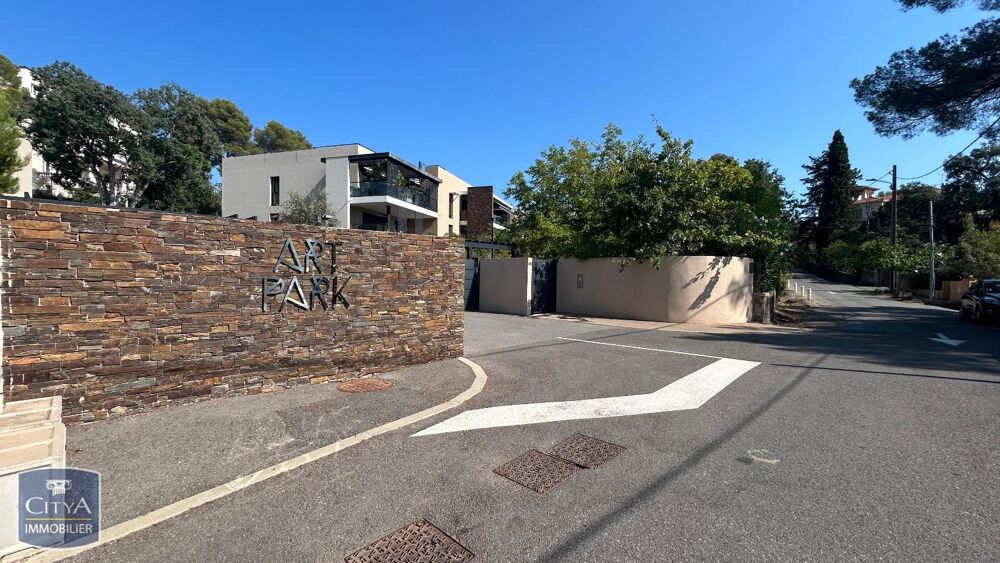 location Parking / Garage Saint-Raphaël (83700)