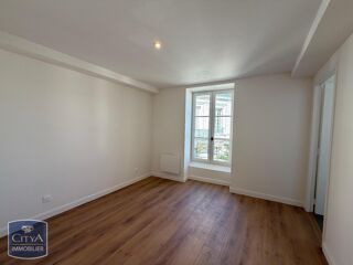  Appartement à louer 4 pièces 88 m²