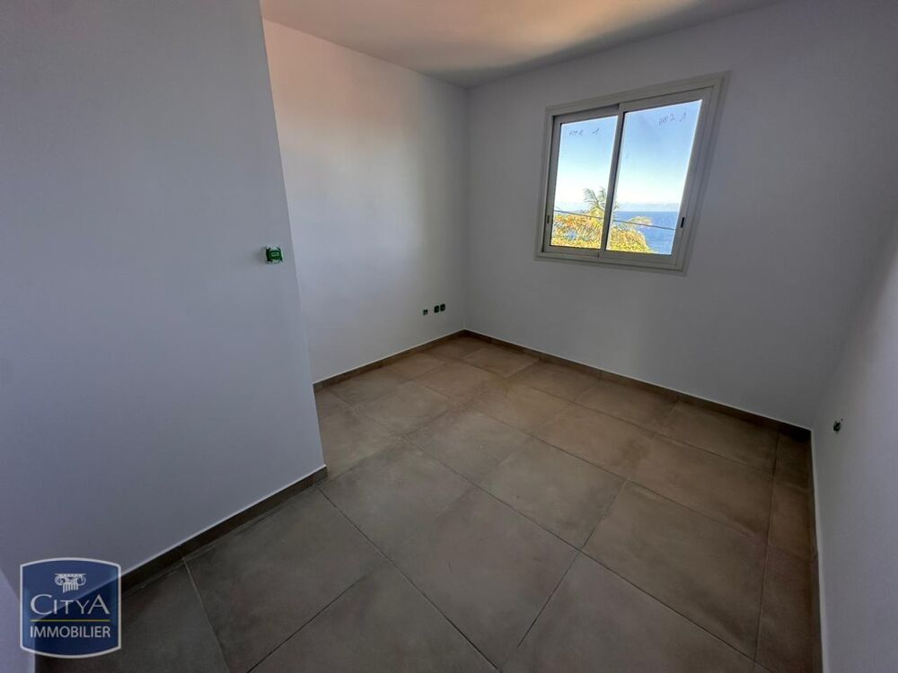 location Maison - 4 pi�ce(s) - 79 m� Petite-�le (97429)