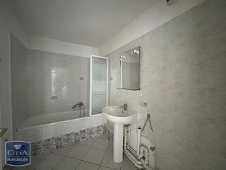  Appartement à louer 2 pièces 57 m²