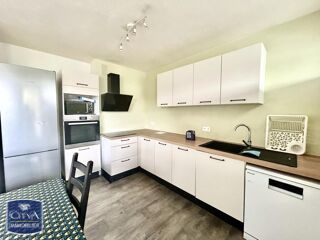  Appartement à louer 5 pièces 103 m²