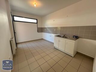  Appartement à louer 4 pièces 103 m²