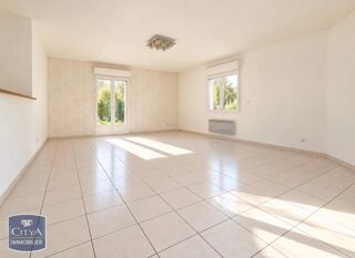 location Maison - 4 pièce(s) - 130 m² Saint-Seurin-sur-l'Isle (33660)