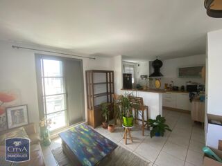  Appartement à louer 3 pièces 75 m²