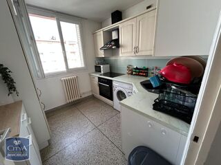  Appartement à louer 2 pièces 40 m²