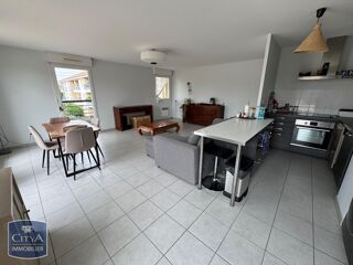  Appartement à louer 4 pièces 92 m²