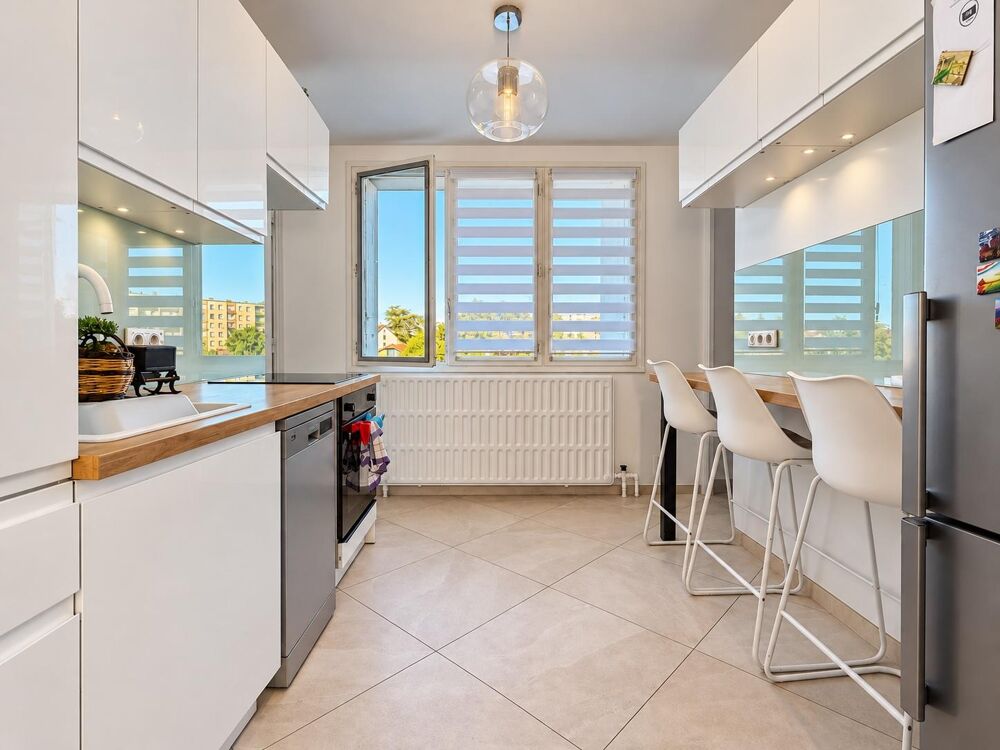 vente Appartement - 4 pièce(s) - 77 m² Décines-Charpieu (69150)