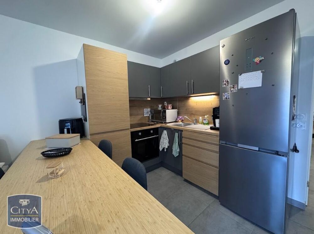 location Appartement - 3 pièce(s) - 64 m² Maubec (38300)