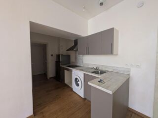  Appartement à louer 2 pièces 33 m²