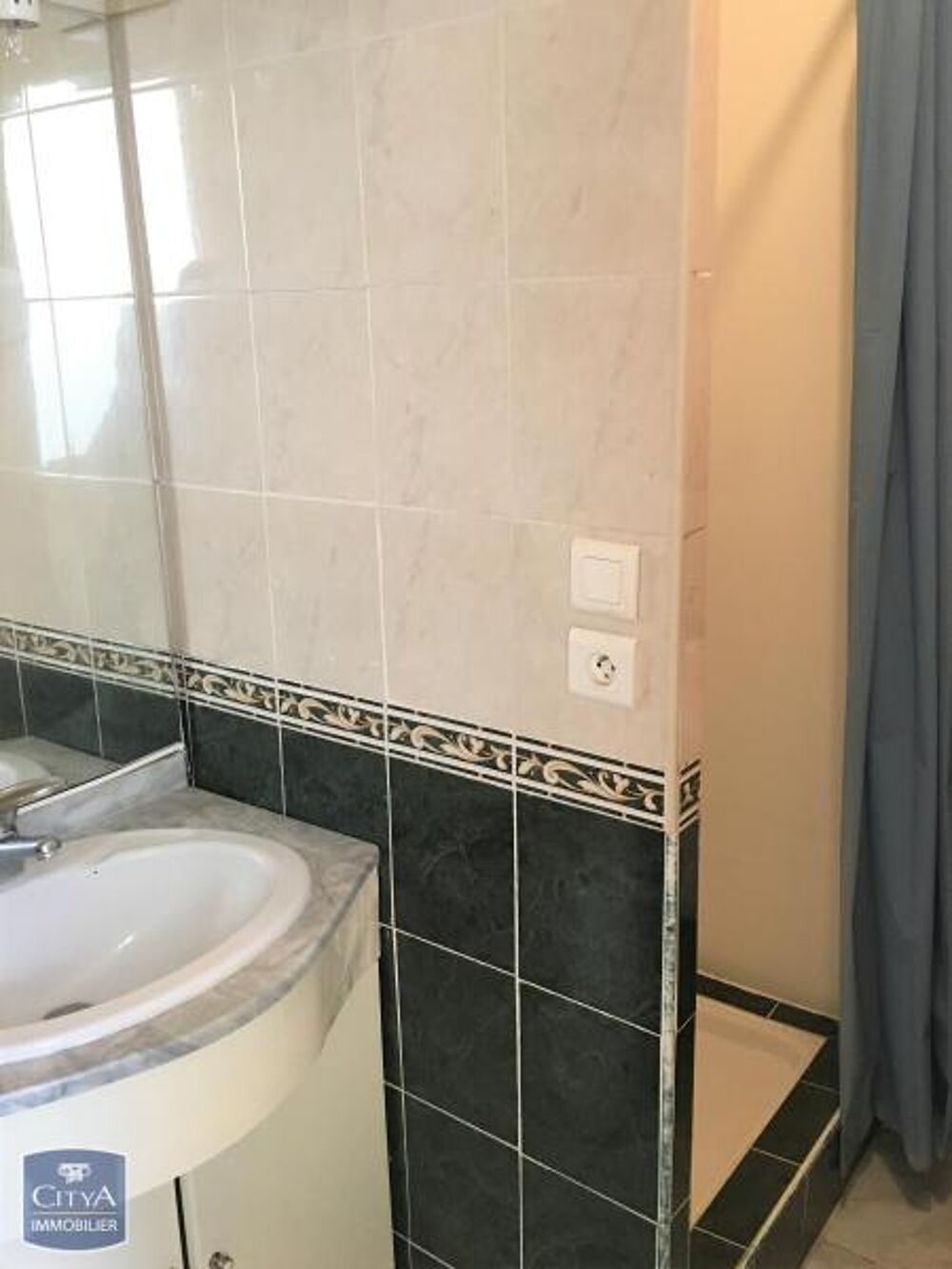 location Appartement - 2 pièce(s) - 30 m² Cluny (71250)