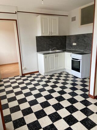  Appartement à louer 2 pièces 33 m²