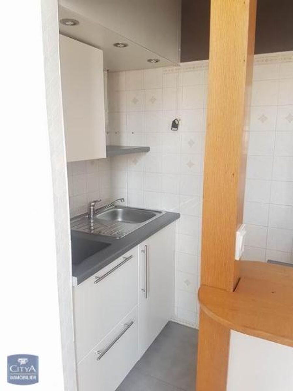 En location : venez découvrir cet appartement T2 de 33,7....