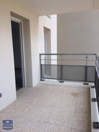  Appartement à louer 1 pièce 32 m²