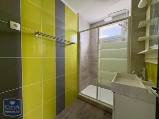  Appartement à louer 4 pièces 92 m²