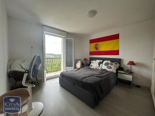  Appartement à louer 2 pièces 68 m²