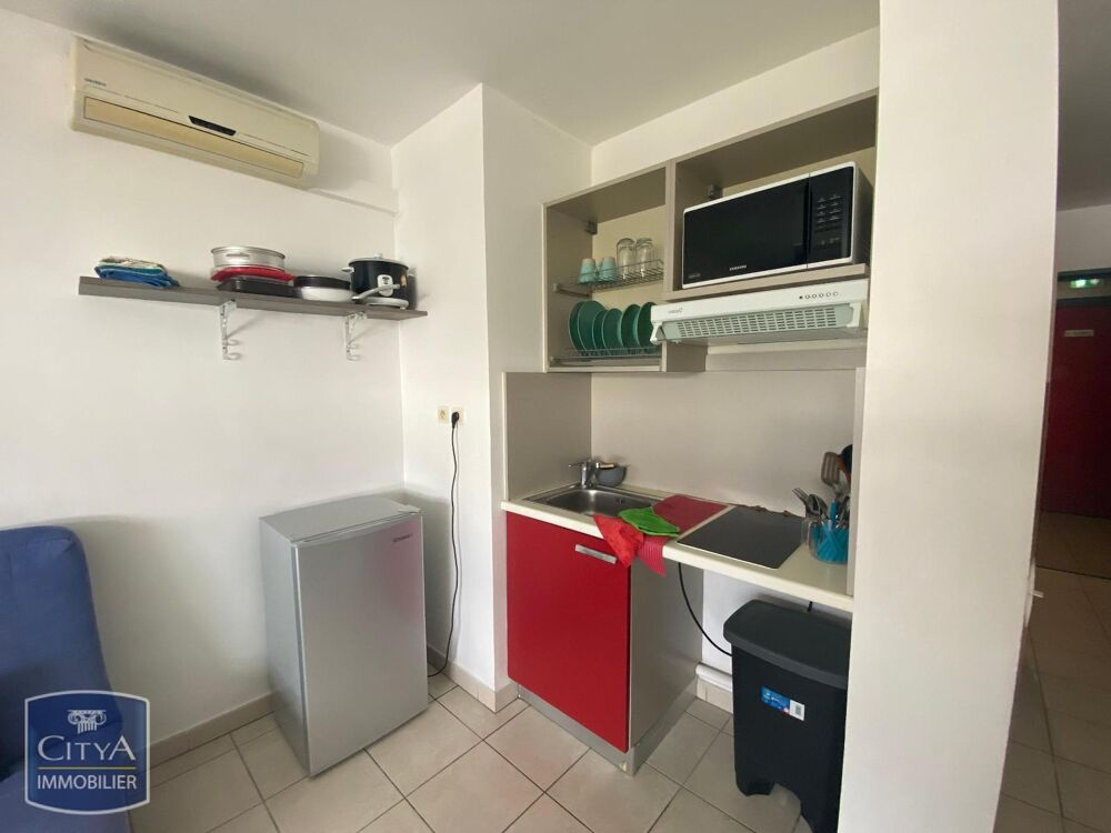 location Appartement - 1 pièce(s) - 23 m² Sainte-Clotilde (97490)