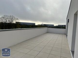  Appartement à louer 4 pièces 85 m²
