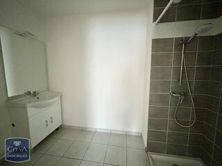  Appartement à louer 2 pièces 43 m²