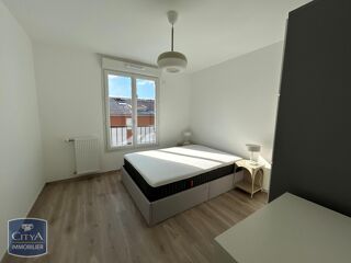  Appartement à louer 2 pièces 45 m²