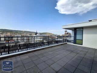  Appartement à louer 5 pièces 116 m²