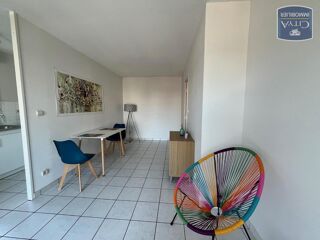  Appartement à louer 2 pièces 45 m²