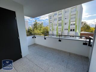  Appartement à louer 2 pièces 55 m²