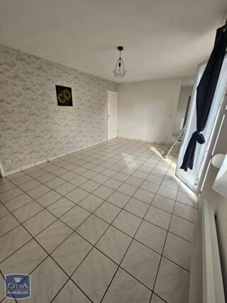  Appartement à louer 2 pièces 55 m²