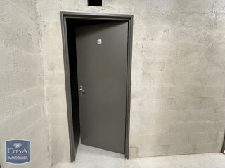  Parking / Garage à louer 4 m²