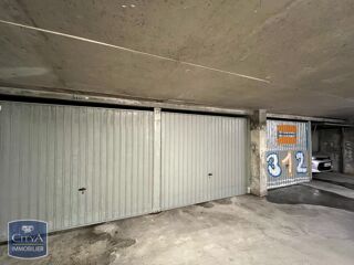  Parking / Garage à louer 14 m²