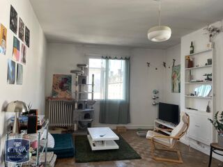  Appartement à louer 2 pièces 72 m²