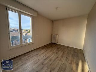  Appartement à louer 3 pièces 76 m²